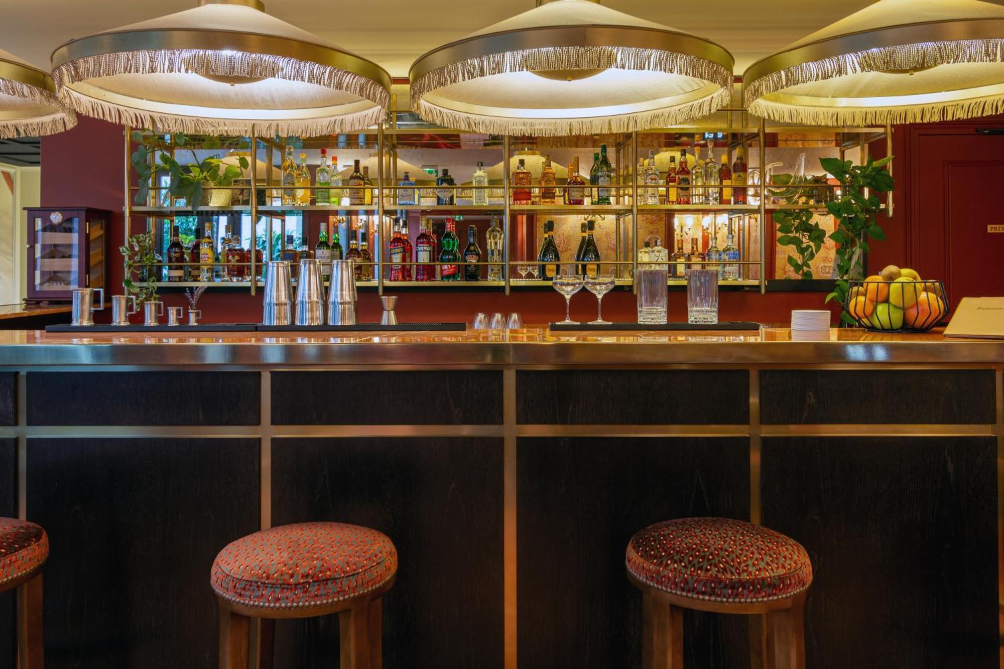 Hotel & Spa Napoleon Fontainebleau Bagian luar foto