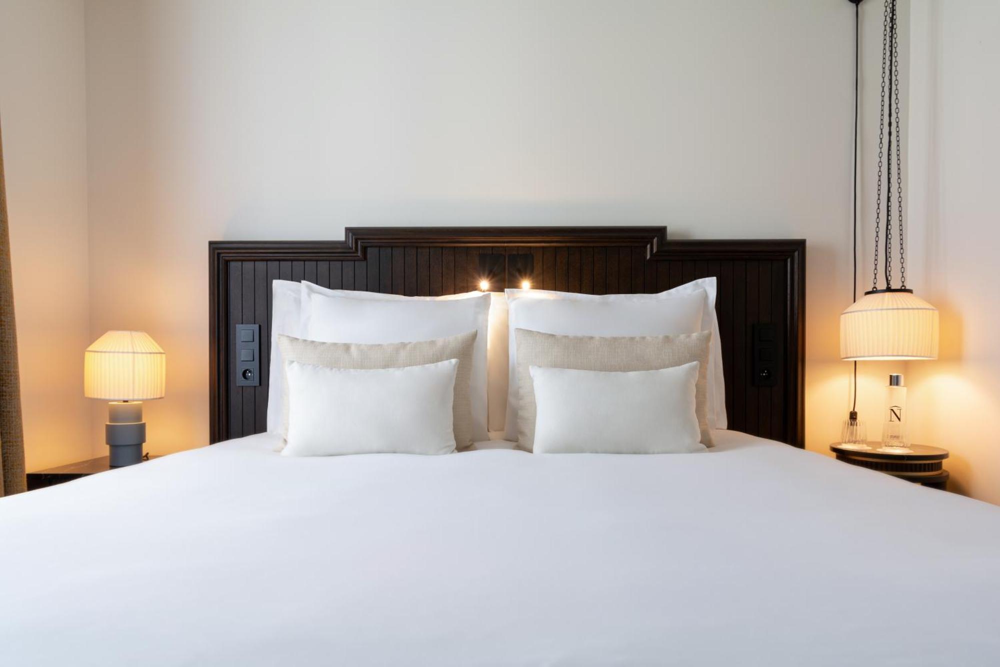 Hotel & Spa Napoleon Fontainebleau Bagian luar foto