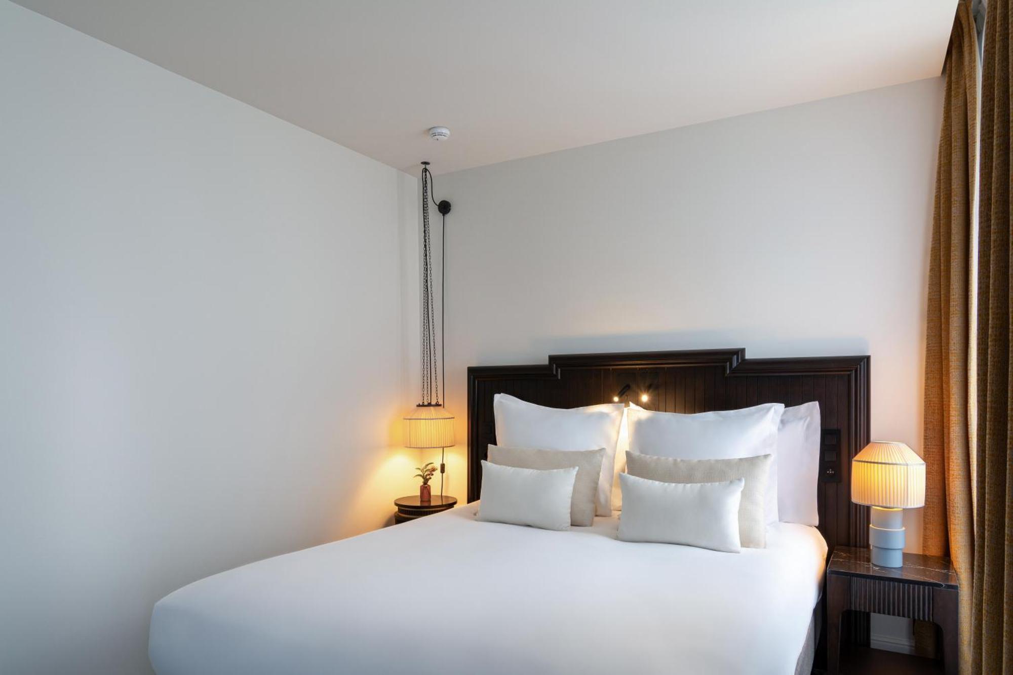 Hotel & Spa Napoleon Fontainebleau Bagian luar foto