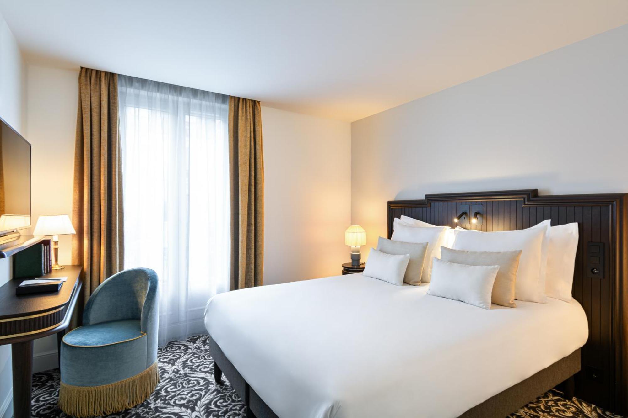 Hotel & Spa Napoleon Fontainebleau Bagian luar foto